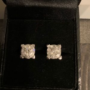 Diamond earrings